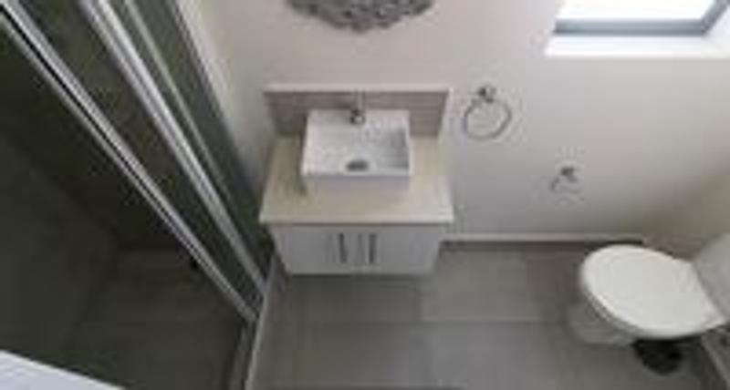 3 Bedroom Property for Sale in Peerless Park Western Cape
